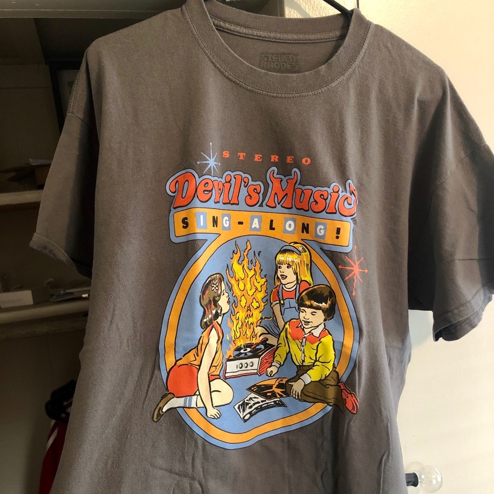 T-Shirt